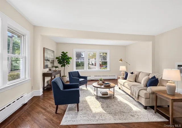 Photo 4 of Single family home for sale at 4634 Iris Ln, North Hempstead, NY 11020 | MLS# 1062811 | Listing updated on 2026-10-28