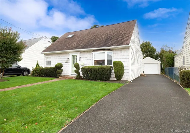 Photo 2 of Single family home for sale at 48 Teneyck Ave, Hempstead, NY 11580 | MLS# 1062834 | Listing updated on 2026-10-19