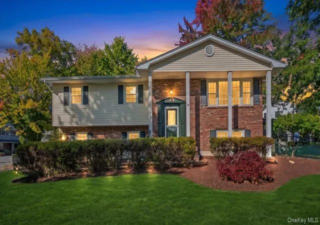 Photo 1 of Single family home for sale at 1 Daisy Ct, Clarkstown, NY 10954 | MLS# 1062867 | Listing updated on 2026-10-20
