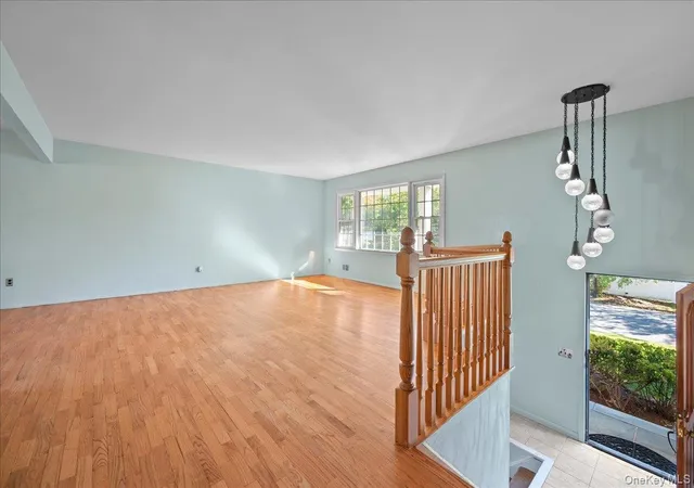 Photo 3 of Single family home for sale at 1 Daisy Ct, Clarkstown, NY 10954 | MLS# 1062867 | Listing updated on 2026-10-20