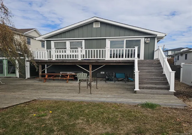 Photo 1 of Single family home for sale at 50 Pershing Ave, Babylon, NY 11702 | MLS# 1062889 | Listing updated on 2026-10-21