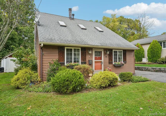 Photo 2 of Single family home for sale at 88 Golden Hl Ave, Goshen, NY 10924 | MLS# 1062941 | Listing updated on 2026-10-17