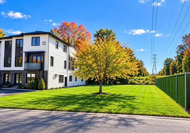 Condo for sale at 12 Sherman Dr #202, Ramapo, NY 10977 | MLS# 1062943