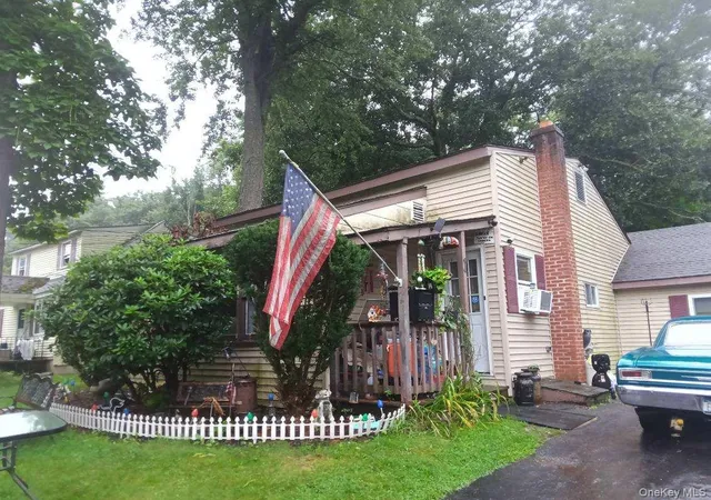 Single family home for sale at 874 Bloomingburg Rd, Wallkill, NY 12721 | MLS# 1062951