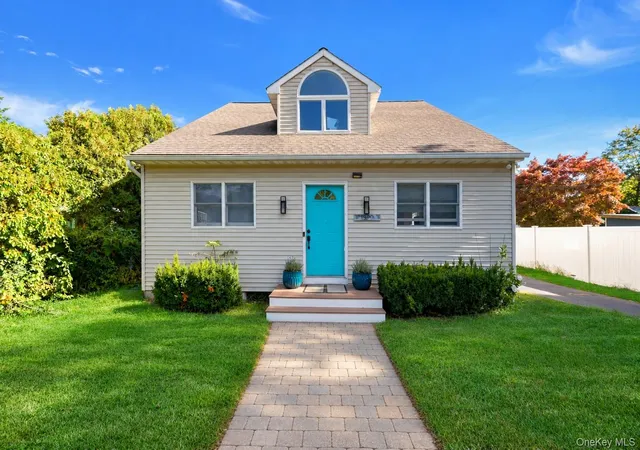 Photo 1 of Single family home for sale at 1480 Factory Ave, Southold, NY 11952 | MLS# 1062975 | Listing updated on 2026-10-23