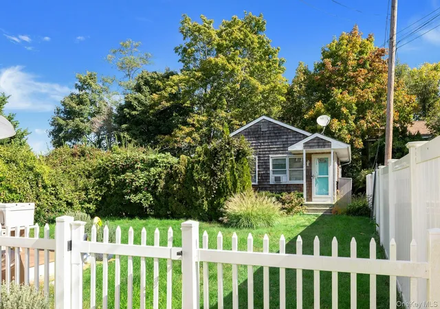 Photo 3 of Single family home for sale at 1480 Factory Ave, Southold, NY 11952 | MLS# 1062975 | Listing updated on 2026-10-23