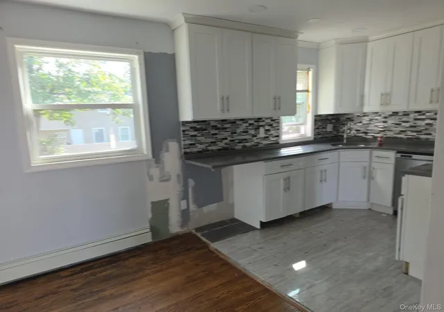Photo 3 of Single family home for sale at 918 Sunrise Hwy, Babylon, NY 11704 | MLS# 1062993 | Listing updated on 2026-10-29