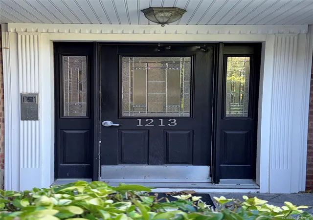 Photo 1 of House for sale at 1213 E Broadway #B-25, Hempstead, NY 11557 | MLS# 1063041 | Listing updated on 2026-10-26