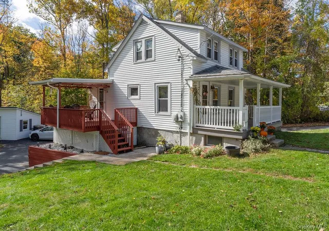 Photo 2 of Single family home for sale at 413 Gardnertown Rd, Newburgh (town), NY 12550 | MLS# 1063083 | Listing updated on 2026-10-29