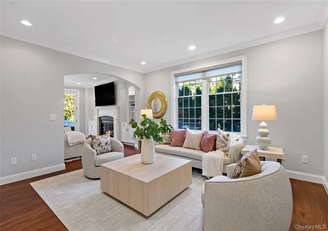 Photo 4 of Single family home for sale at 10 Warnke Ln, Greenburgh, NY 10583 | MLS# 1063086 | Listing updated on 2026-10-21