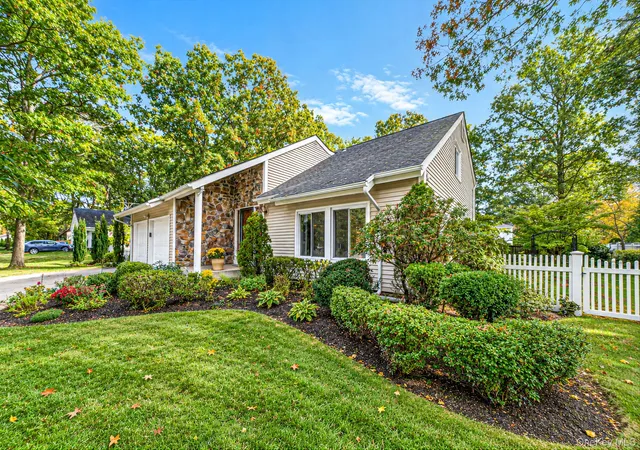 Photo 2 of Single family home for sale at 146 Sequoia Dr, Brookhaven, NY 11727 | MLS# 1063094 | Listing updated on 2026-10-27
