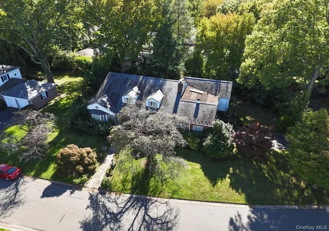 Single family home for sale at 124 Whistler Rd, North Hempstead, NY 11030 | MLS# 1063096