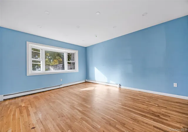 Photo 3 of Single family home for sale at 31 Depew St, Huntington, NY 11743 | MLS# 1063109 | Listing updated on 2026-10-29