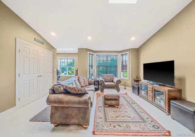 Photo 3 of Condo for sale at 138 Maya Cir, Islip, NY 11722 | MLS# 1063111 | Listing updated on 2026-10-18