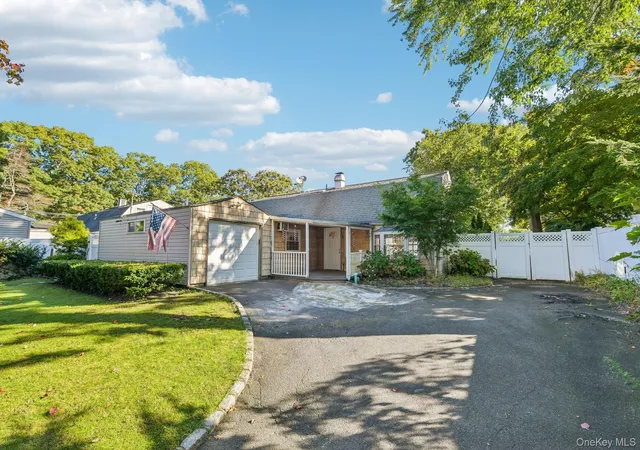 Single family home for sale at 3 Reydon Way, Brookhaven, NY 11738 | MLS# 1063120