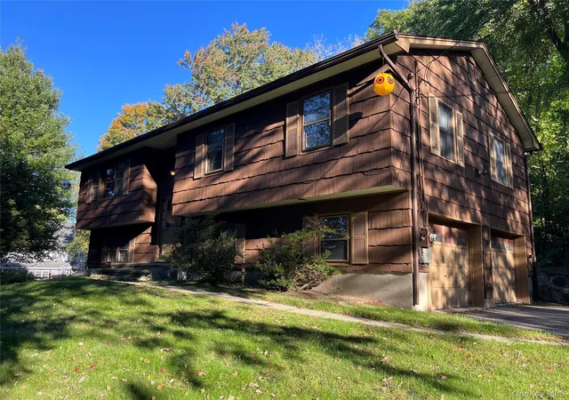 Photo 1 of Single family home for sale at 15 Rick Ln, Cortlandt, NY 10567 | MLS# 1063132 | Listing updated on 2026-10-20