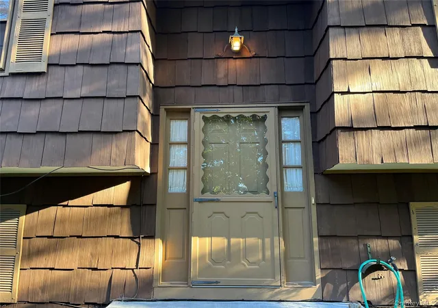 Photo 3 of Single family home for sale at 15 Rick Ln, Cortlandt, NY 10567 | MLS# 1063132 | Listing updated on 2026-10-20