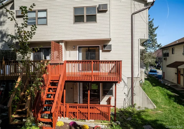 Photo 3 of Multi family home for sale at 32 Lincoln Pl #30, Ossining, NY 10562 | MLS# 1063146 | Listing updated on 2026-10-19
