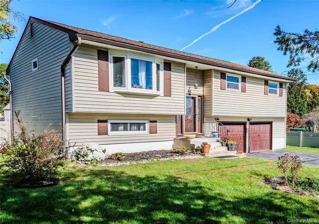Photo 3 of Single family home for sale at 60 S Gate Dr, Poughkeepsie, NY 12601 | MLS# 1063191 | Listing updated on 2026-10-29