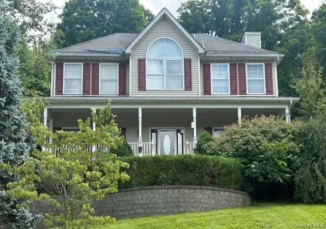 Single family home for sale at 10 Brian Ct, Salisbury Mills, NY 12577 | MLS# 1063203