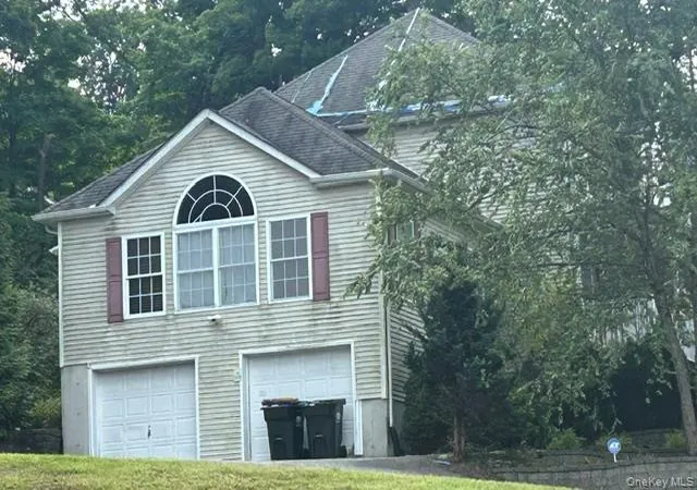 Photo 3 of Single family home for sale at 10 Brian Ct, Salisbury Mills, NY 12577 | MLS# 1063203 | Listing updated on 2026-10-16