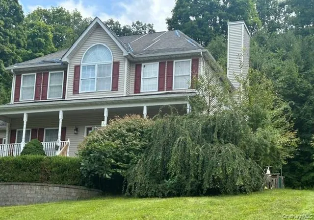 Photo 4 of Single family home for sale at 10 Brian Ct, Salisbury Mills, NY 12577 | MLS# 1063203 | Listing updated on 2026-10-16