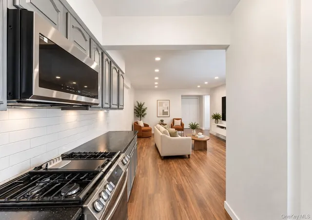 Photo 2 of Condo for sale at 250 N Broadway #5B, Yonkers, NY 10701 | MLS# 1063247 | Listing updated on 2026-10-27