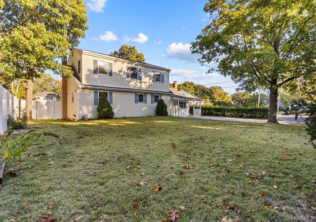 Single family home for sale at 10 Sunset Dr, Brookhaven, NY 11720 | MLS# 1063294