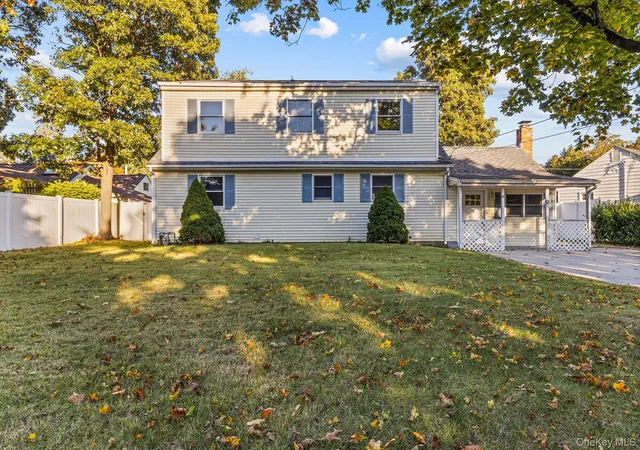 Photo 1 of Single family home for sale at 10 Sunset Dr, Brookhaven, NY 11720 | MLS# 1063294 | Listing updated on 2026-10-24