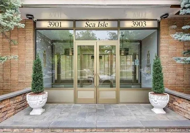 Photo 1 of Condo for sale at 3901 Nostrand Ave #6L, New York, NY 11235 | MLS# 1063331 | Listing updated on 2026-10-22
