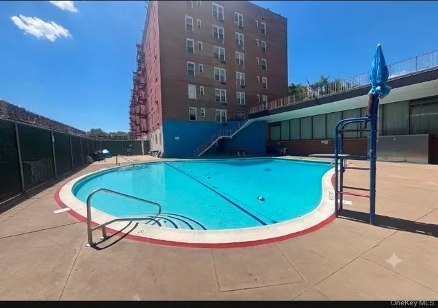 Photo 3 of Condo for sale at 3901 Nostrand Ave #6L, New York, NY 11235 | MLS# 1063331 | Listing updated on 2026-10-22