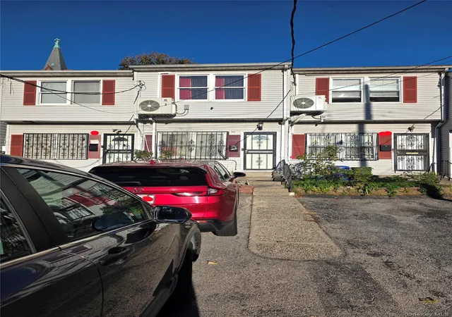 Photo 2 of Single family home for sale at 115 S 9th Avenue, Mount Vernon, NY 10550 | MLS# 1063349 | Listing updated on 2026-10-20