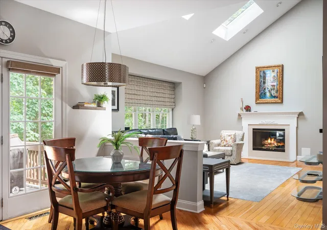 Photo 4 of Single family home for sale at 6 Theal Ct, Somers, NY 10589 | MLS# 1063356 | Listing updated on 2026-10-16