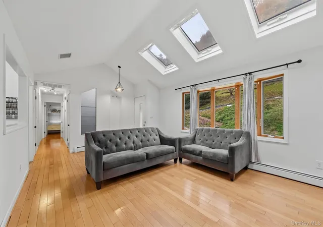 Photo 3 of Single family home for sale at 127 Croton Ave, Cortlandt, NY 10567 | MLS# 1063404 | Listing updated on 2026-10-18