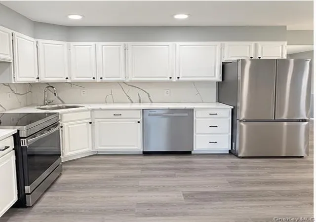 Photo 3 of Single family home for sale at 2909 Falcon Ave, Brookhaven, NY 11763 | MLS# 1063411 | Listing updated on 2026-10-29