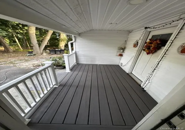 Photo 4 of Single family home for sale at 104 Lexington Ave, Islip, NY 11722 | MLS# 1063452 | Listing updated on 2026-10-26