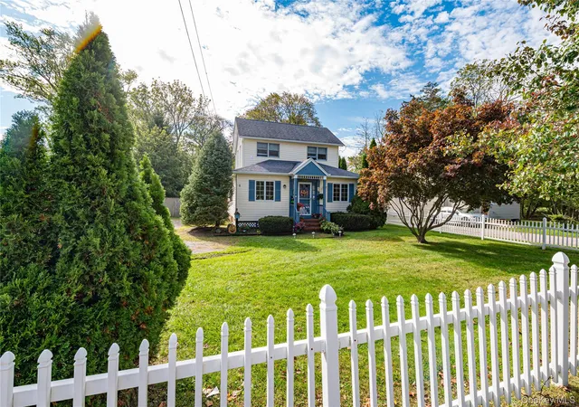 Single family home for sale at 328 Pulaski Rd, Smithtown, NY 11754 | MLS# 1063474