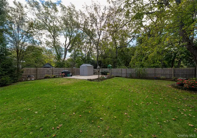 Photo 4 of Single family home for sale at 328 Pulaski Rd, Smithtown, NY 11754 | MLS# 1063474 | Listing updated on 2026-10-27