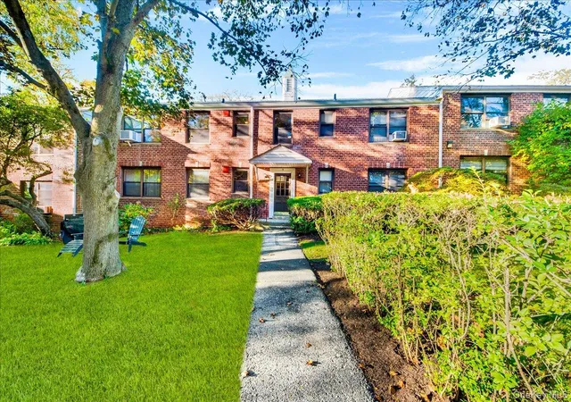 Photo 2 of House for sale at 5 Rockledge Rd #2A, Greenburgh, NY 10530 | MLS# 1063500 | Listing updated on 2026-10-21