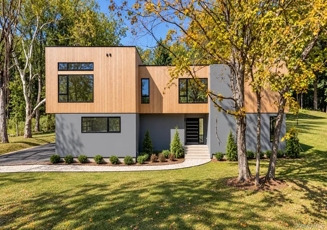 Photo 1 of Mansion for sale at 28 Mclain St, Bedford, NY 10549 | MLS# 1063512 | Listing updated on 2026-10-21