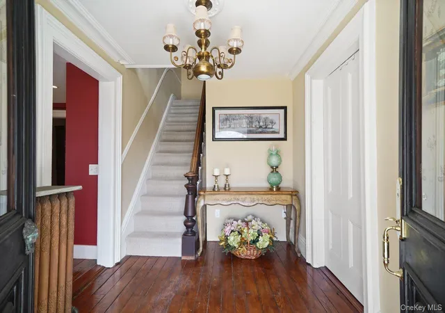 Photo 3 of Single family home for sale at 800 Granite Springs Rd, Yorktown, NY 10598 | MLS# 1063535 | Listing updated on 2026-10-20