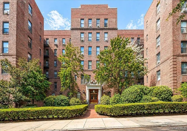 Condo for sale at 83-80 118th Street #4A, New York, NY 11415 | MLS# 1063552
