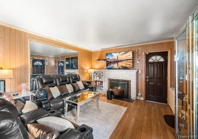 Photo 2 of Single family home for sale at 108 Beverly Rd, Hempstead, NY 11550 | MLS# 1063558 | Listing updated on 2026-10-28