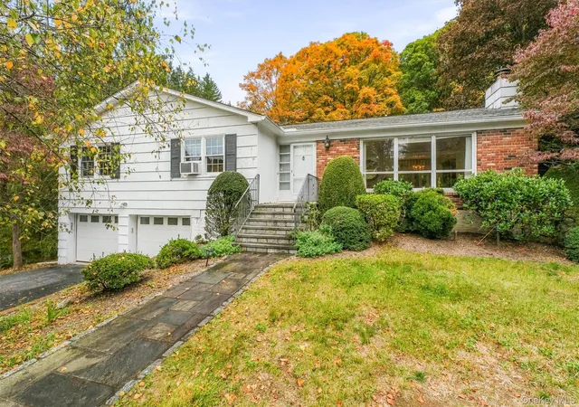 Photo 2 of Single family home for sale at 15 Dunhill Dr, Somers, NY 10589 | MLS# 1063621 | Listing updated on 2026-10-26