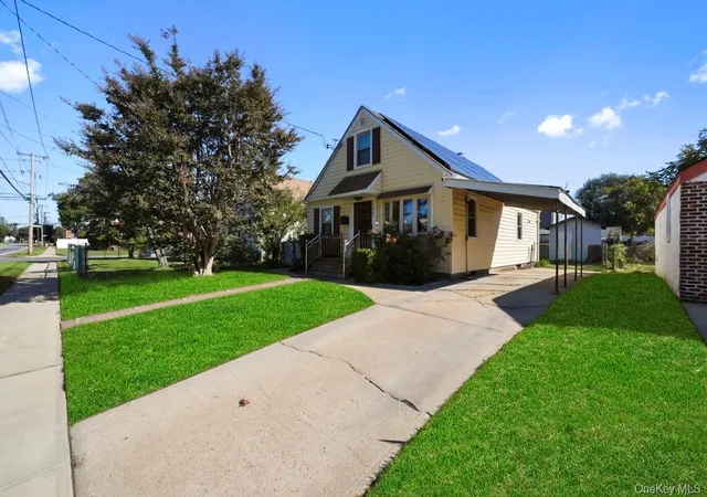 Photo 3 of Single family home for sale at 177 Long Beach Rd, Hempstead, NY 11550 | MLS# 1063629 | Listing updated on 2026-10-28