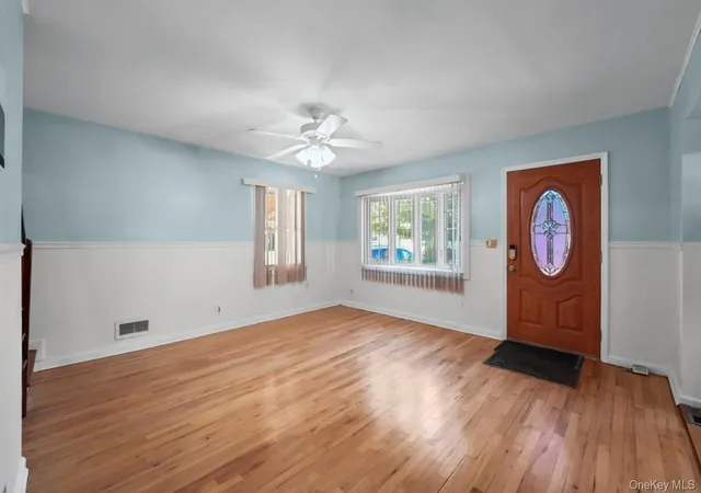 Photo 4 of Single family home for sale at 177 Long Beach Rd, Hempstead, NY 11550 | MLS# 1063629 | Listing updated on 2026-10-28