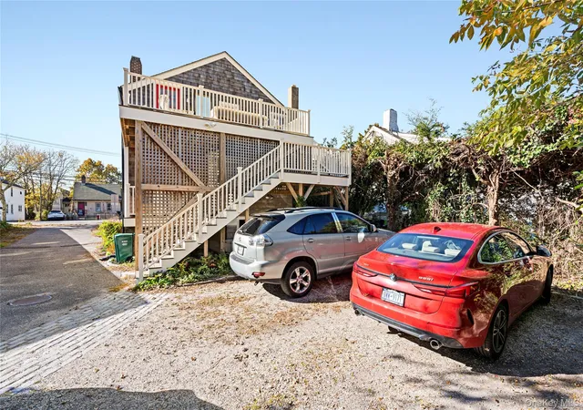 Photo 2 of House for sale at 6 Rector St, East Hampton, NY 11963 | MLS# 1063638 | Listing updated on 2026-10-30