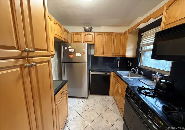 Photo 2 of Single family home for sale at 150-32 8 Avenue, New York, NY 11357 | MLS# 1063643 | Listing updated on 2026-10-21