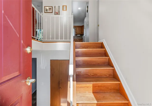 Photo 2 of Single family home for sale at 37 Bellecrest Ave, Huntington, NY 11731 | MLS# 1063667 | Listing updated on 2026-10-29