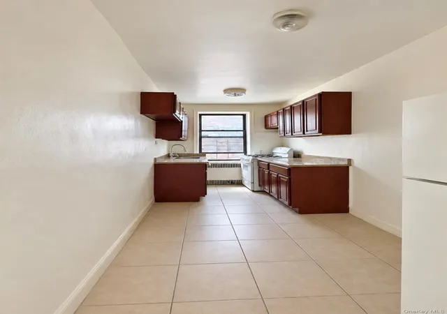 Photo 3 of House for sale at 3338 Parsons Blvd #1E, New York, NY 11354 | MLS# 1063807 | Listing updated on 2026-10-20
